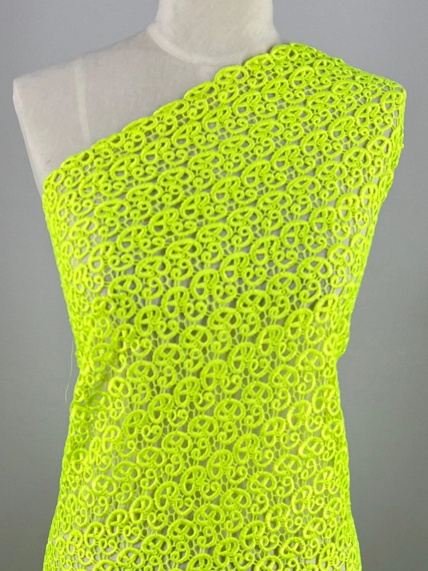 Anglaise Lace - Sharp Green - 110cm