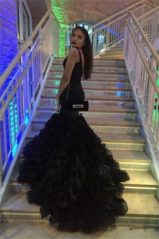 Bridelily Sexy Black Deep-V-Neck Mermaid Sleeveless Prom Dress