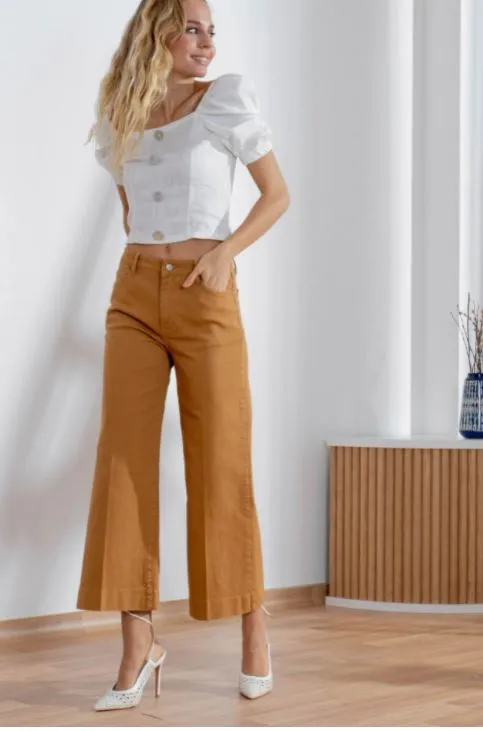 Cindy.h Cropped Wide Legged Pants