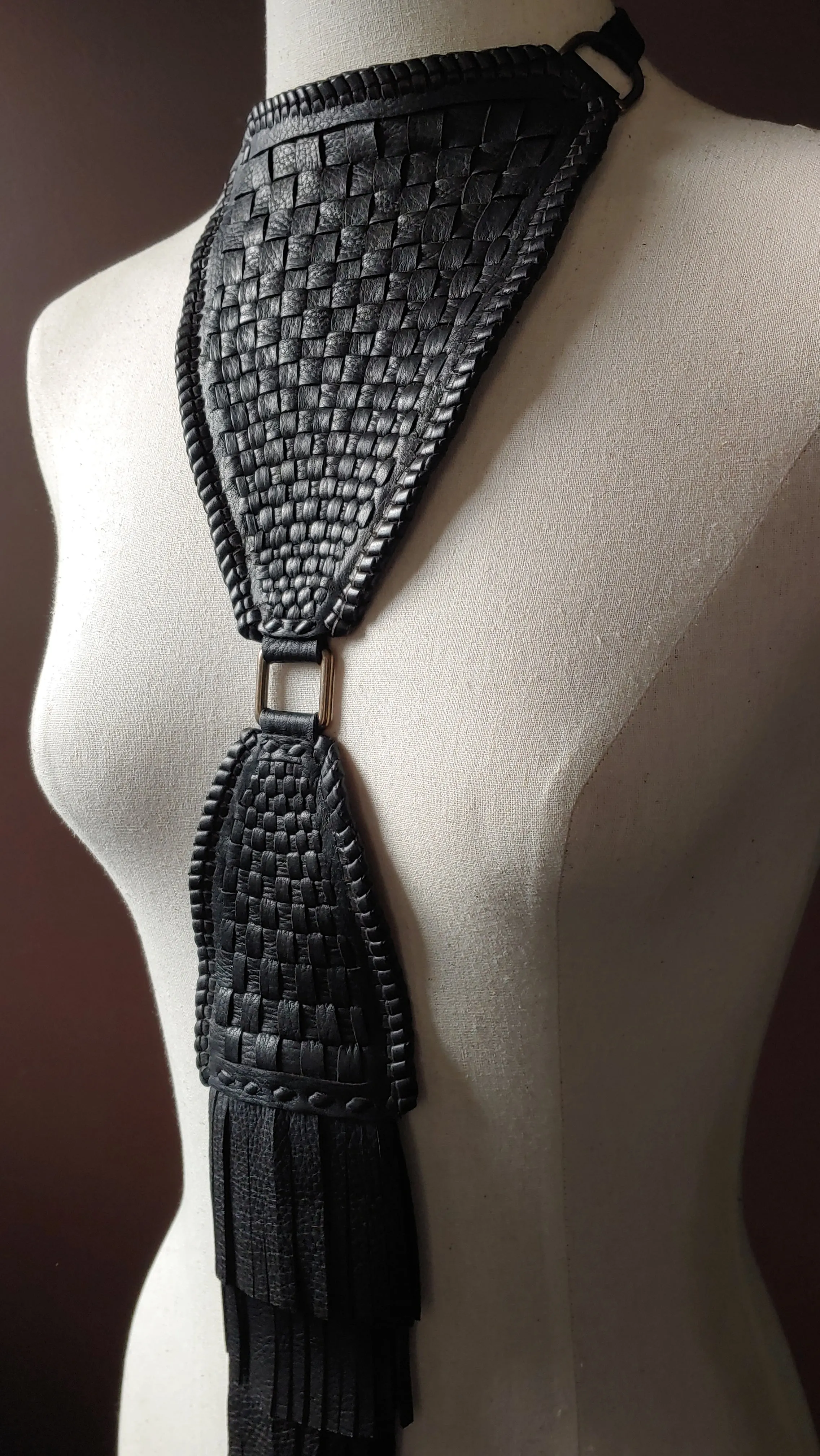 Ki Leather Necklace | Basket-Weave Bib & Pendant Necklace - SS1099