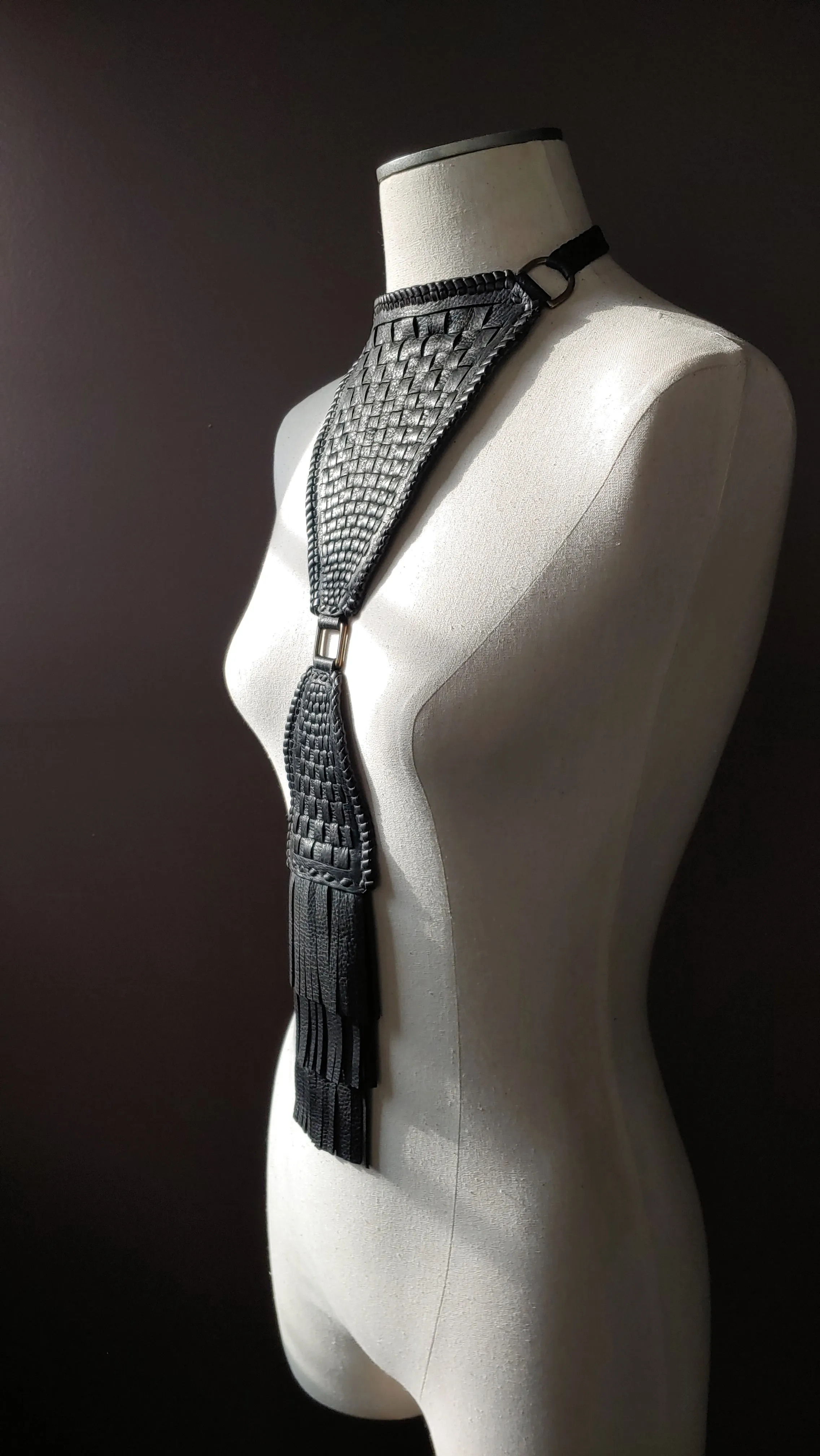 Ki Leather Necklace | Basket-Weave Bib & Pendant Necklace - SS1099